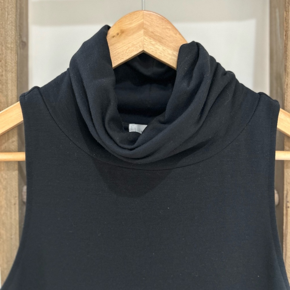 Leith Black Sleeveless Cowl Neck Knit Mini Dress Size XS LBD Casual Minimalist - Picture 2 of 7